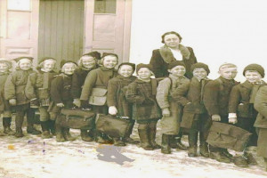 Bilde av Elever ved Fevang skole i skoleåret 1946/1947